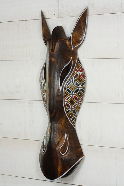Safari Giraffe Wall Art – Hand Carved Wooden Mask with Tribal Dot Motif, Rustic Boho Decor