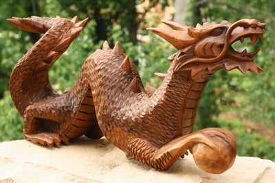 Wooden Crawling Dragon Handmade Sculpture Statue Handcrafted Gift Art Decorative Home Decor Figurine Accent Decoration Artwork Hand Carved