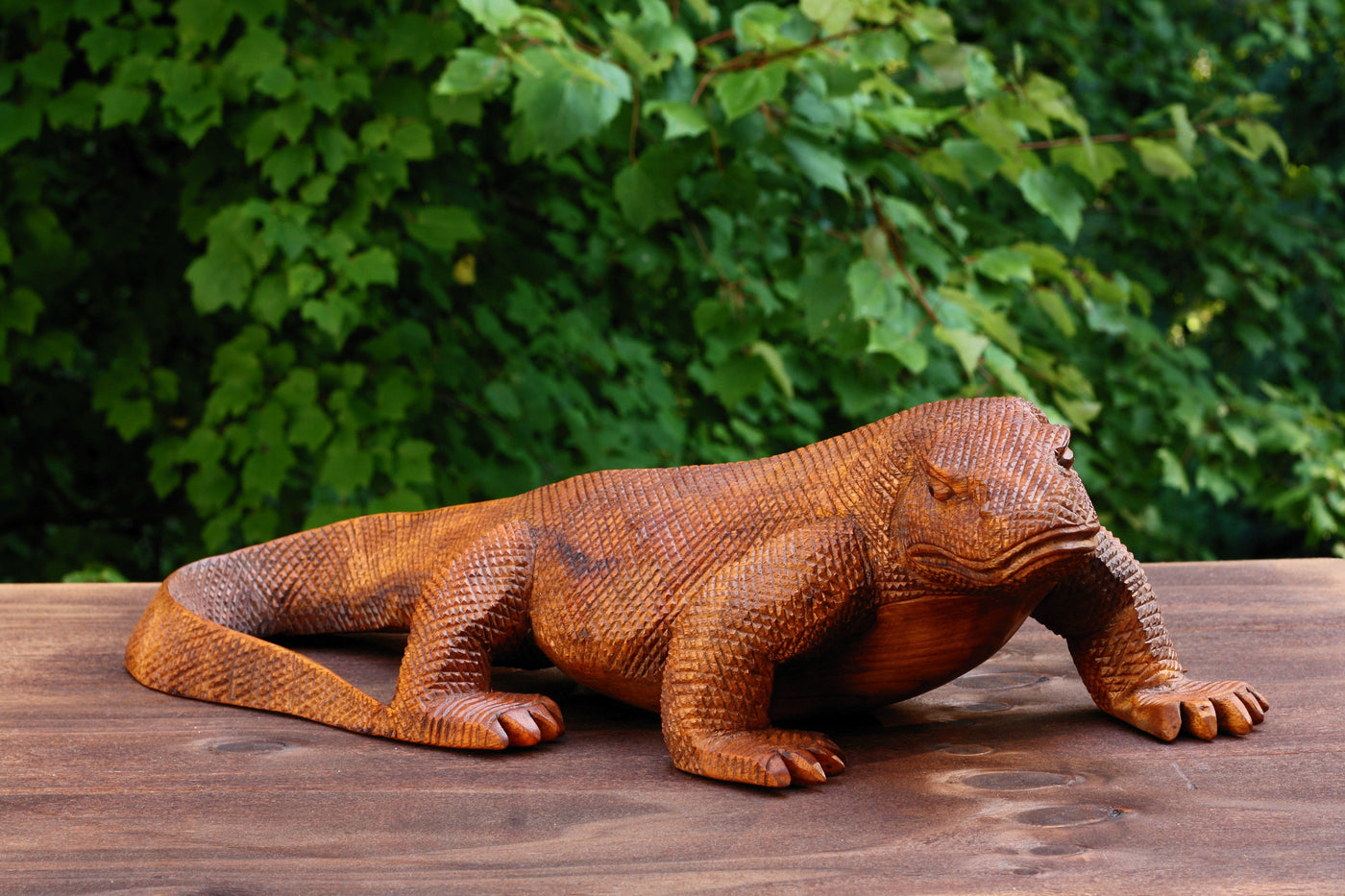 Wooden Hand Carved Komodo Dragon Sculpture Statue Handcrafted Gift Art – G6  Collection