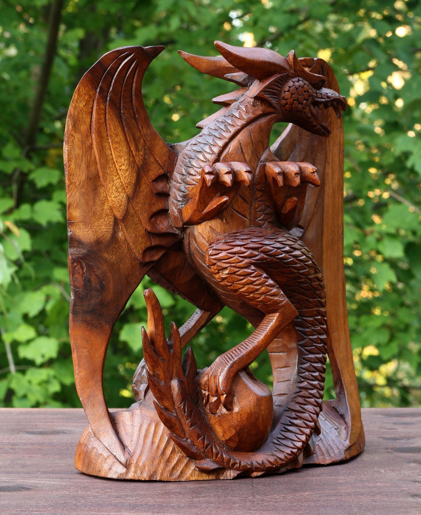 Wooden Handmade Skyrim Dragon Statue Sculpture Handcrafted Gift Art Decorative Home Decor Figurine Accent Decoration Artwork Hand Carved